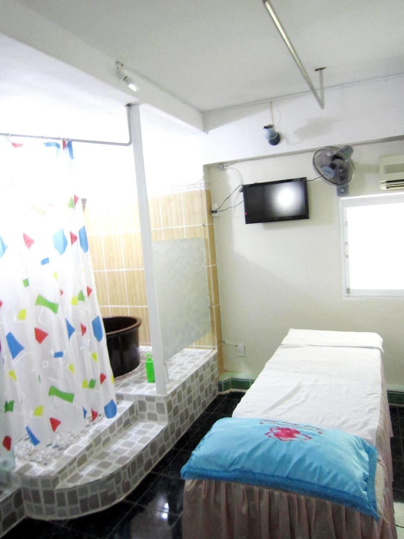 Thanh Hong Hotel Thành Pho Ho Chí Minh Esterno foto