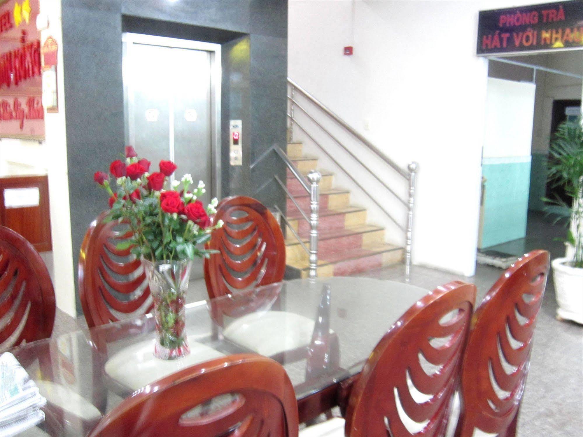 Thanh Hong Hotel Thành Pho Ho Chí Minh Esterno foto